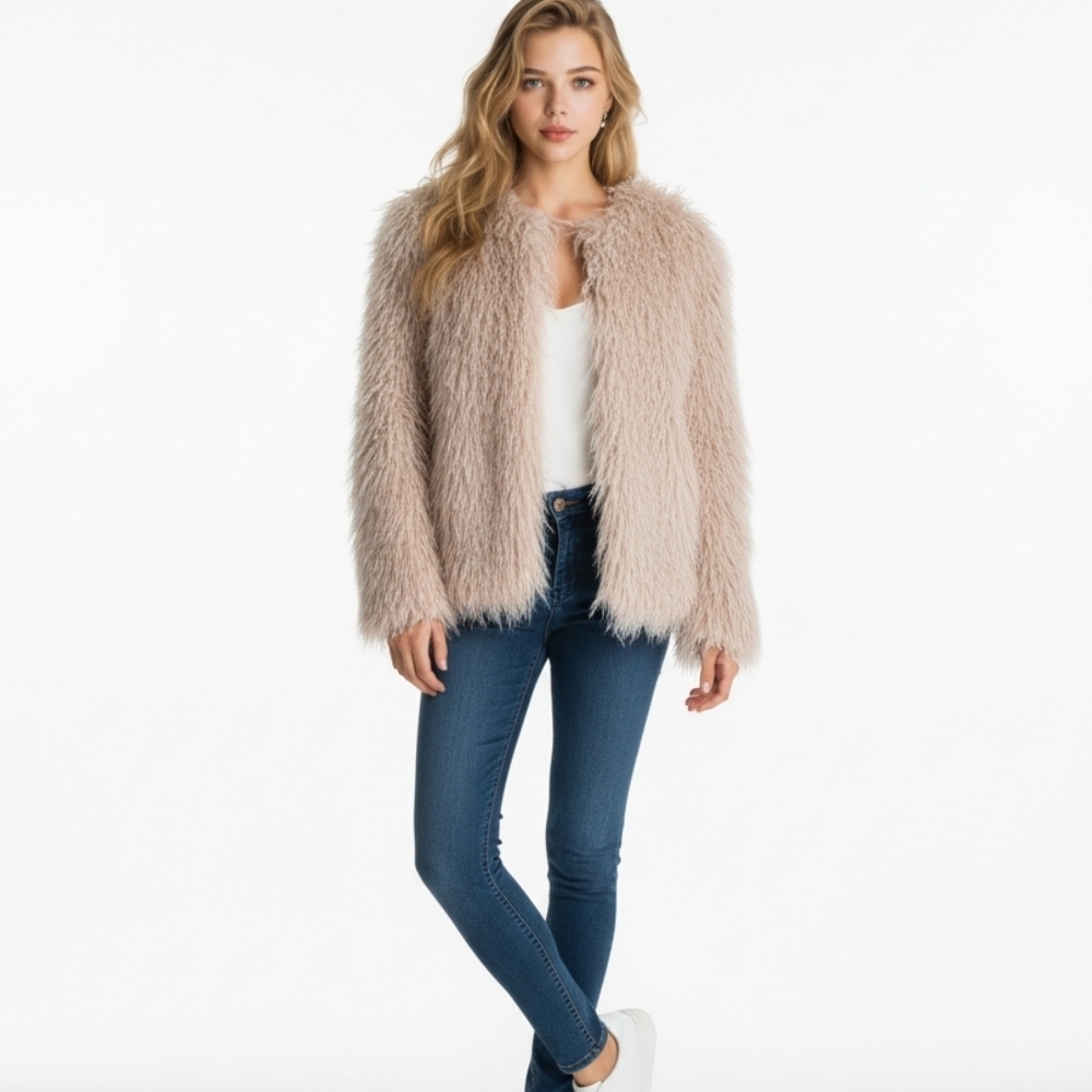 Women's Cream Shaggy Jacket Size Small. NWOT